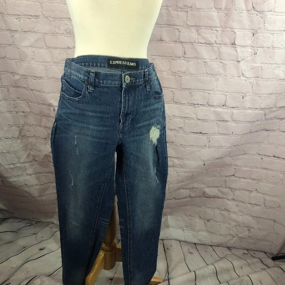 Express girlfriend mid rise denim jeans size 6